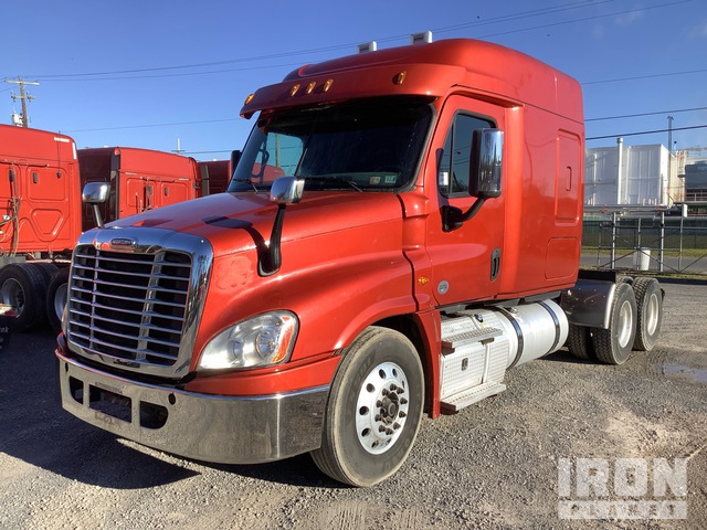 CAMIóN CAMAROTE 2016 FREIGHTLINER