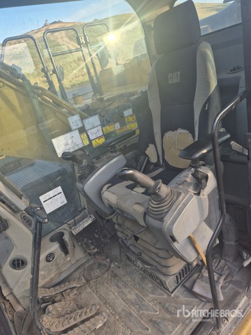 EXCAVADORA 2015 CATERPILLAR 320E