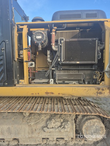 EXCAVADORA 2015 CATERPILLAR 320E