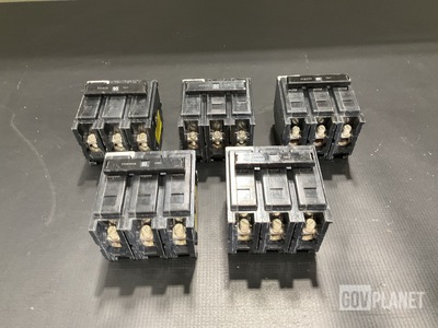 (70) Eaton QBHW3060H Circuit Breakers