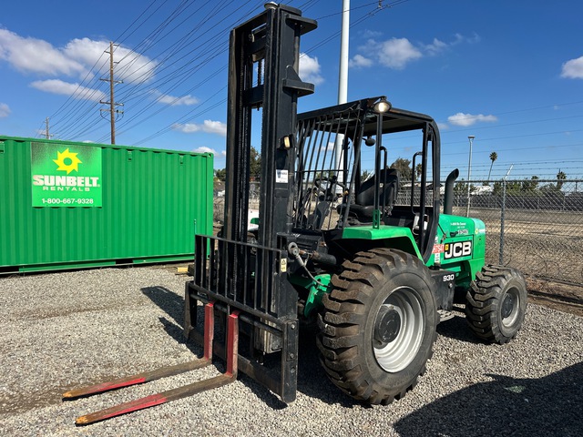 JCB 930 6000 lb 4x4 Rough Terrain Forklift