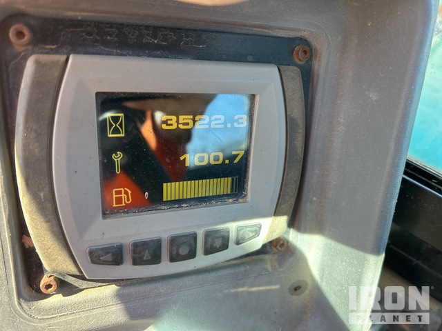 EXCAVADORA 2018 JCB 85Z1