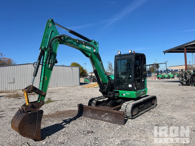 EXCAVADORA 2018 JCB 85Z1