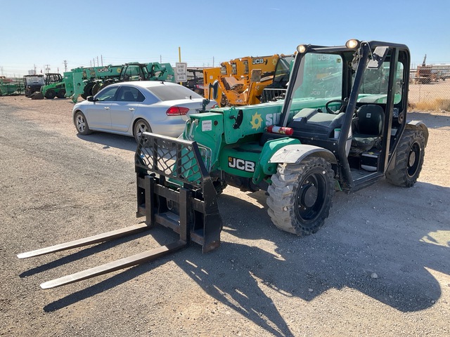 2017 JCB 525-60 5500 lb 4x4x4 Rough Terrain Forklift