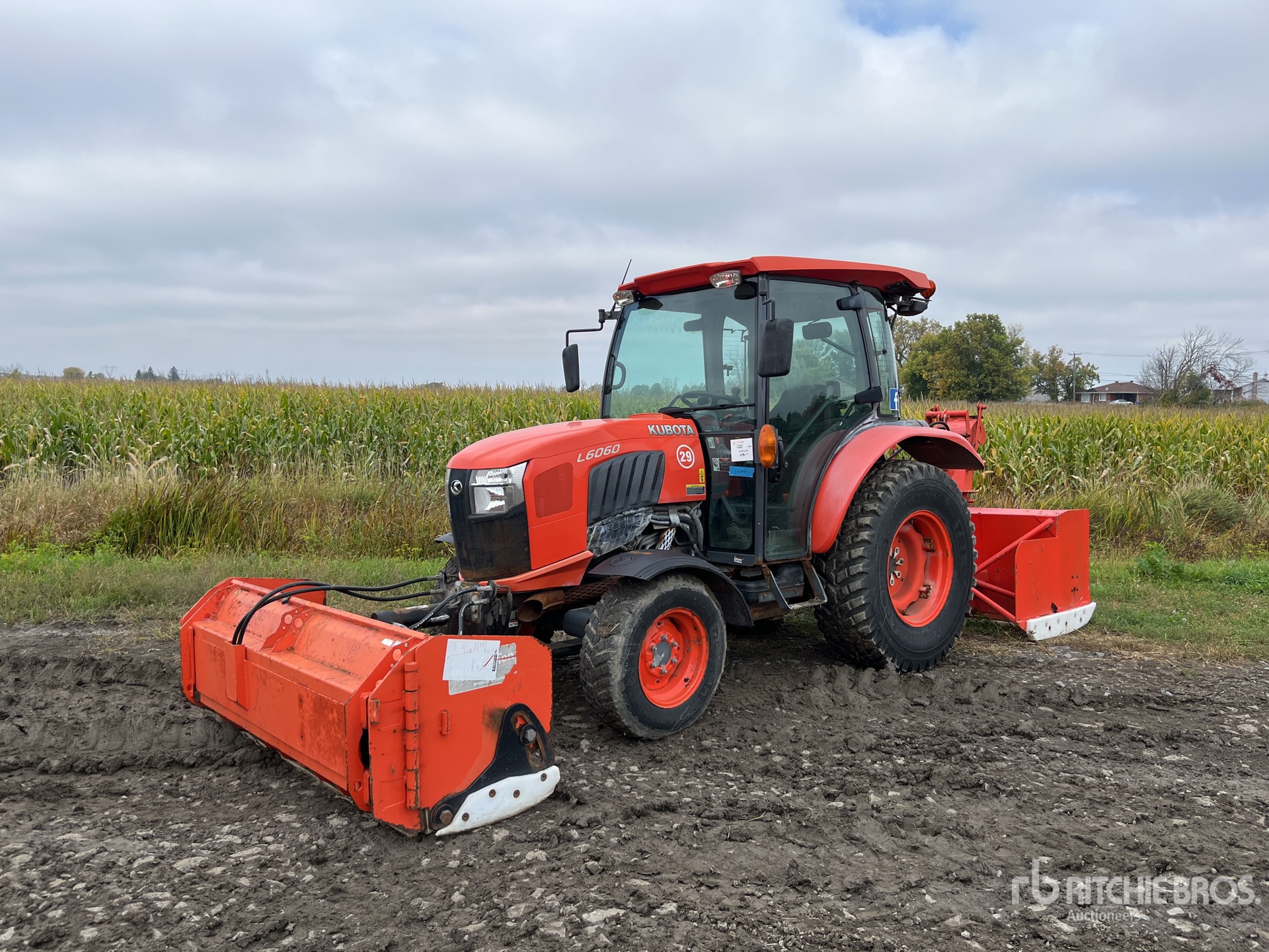 2018 Kubota L6060 4WD Tractor Agrícola