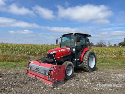 2016 Massey Ferguson 1758 4WD Trattore da giardinaggio