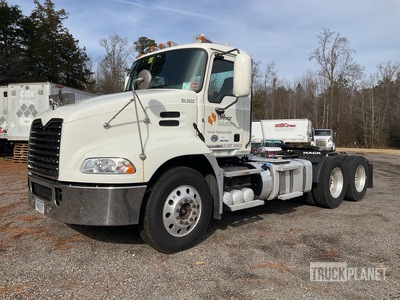 2016 Mack CXU 6x4 Day Cab Truck Tractor