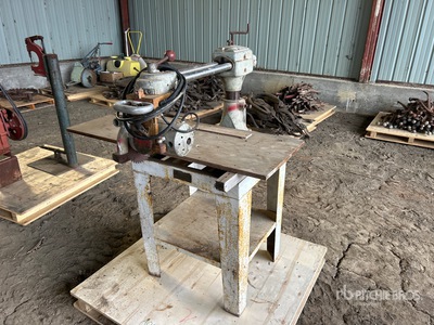 Comet Mfg Co. Mitre Saw Antiquités