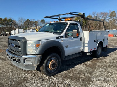 2016 Ford F-450 4x4 Utility Truck