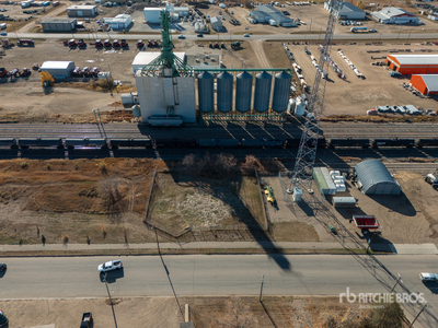 Vermilion, AB 4719 Railway Ave .3 +/- Acres on Title Commercial Property