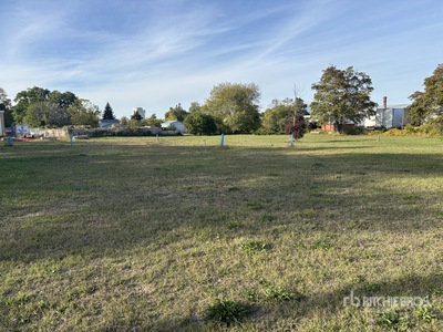 Goderich, ON 377 Cambridge St .91 +/- Acres on Title Commercial Property