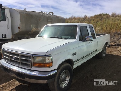 1997 Ford F-250 4x2 Extended Cab Pickup (Inoperable)