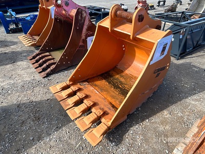Craig HD-554-2.02 42 in Q/C Excavator Bucket - Fits John Deere / Hitachi 200/210/245 (Unused)