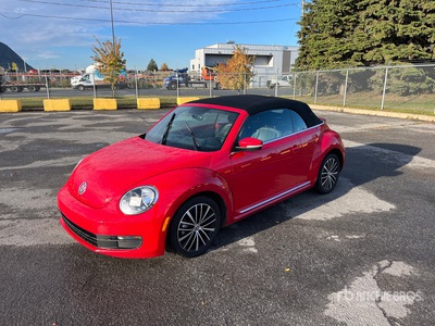 2013 Volkswagen Beetle Automovil