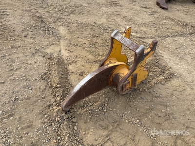 Brandt Q/C Excavator Ripper