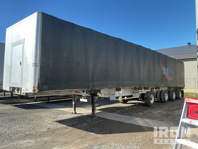 2014 Manac 10453 53 ft Quad/A Curtain Side Trailer
