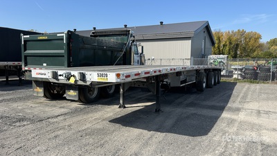2014 Manac 10453 Quad/A Curtain Side Trailer