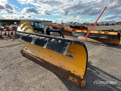 12 ft Hydraulic Reversing Schneepflug