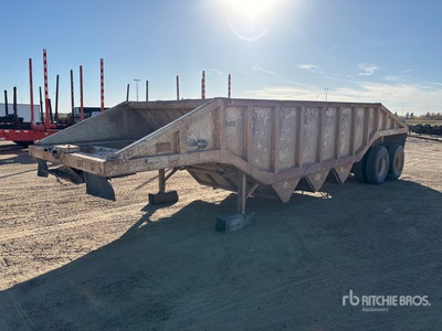1975 Arnes 31 ft T/A Belly Dump Trailer