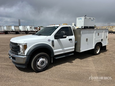 2018 Ford F-550 XL 4x4 Utility Truck (Inoperable)