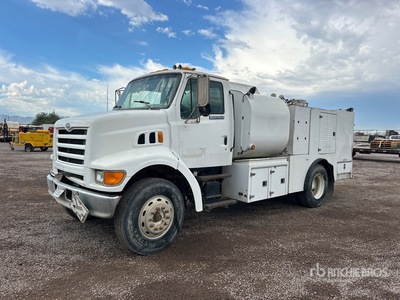 1997 Ford L8501 1000 gal 4x2 Fuel and Lube Truck