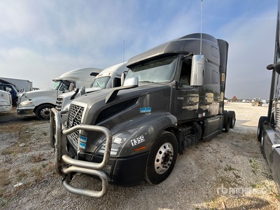 2023 Volvo VNL 6x4 Cabeza Tractora Cabina Dormitorio