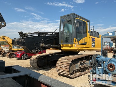 Komatsu PC490 LC-10 High Reach Tracked Excavator w/Multiple Attachments