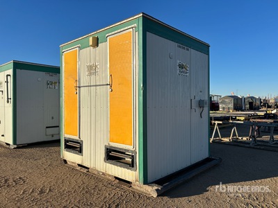 2000 Roadway Trailers Ltd CABANACAN 8 ft x 8 ft Skid-Mounted Washcar