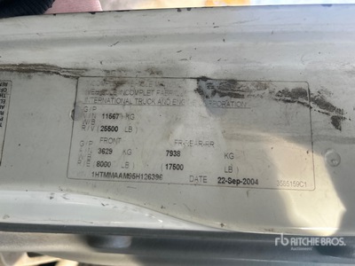 2005 International 4300 Camión recolector de residuos