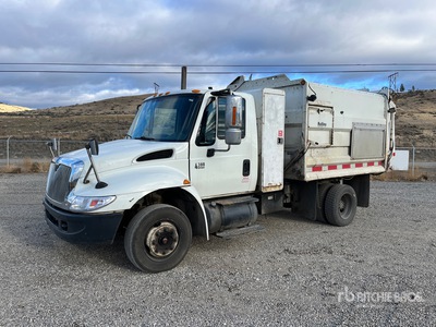 2005 International 4300 4x2 Autocarro per rifiuti