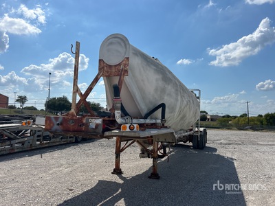 1995 Stephens-Lane 1000 cft T/A Pneumatic Bulk Trailer