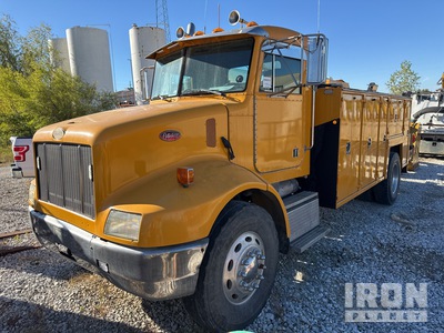 1999 Peterbilt 330 4x2 شاحنة خدمة