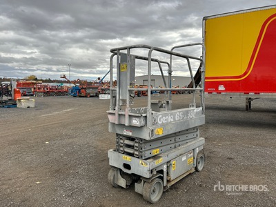 1999 Genie GS1930 Electric Schaarlift (Inoperable)
