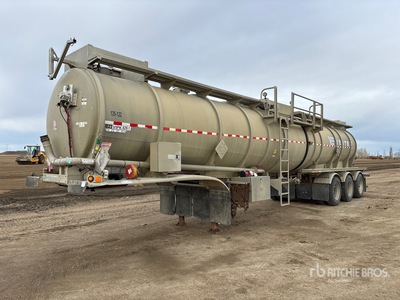 2011 Polar 10000 gal Tri/A タンクトレーラー