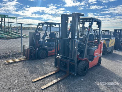 2021 UniCarriers AF50LP 4100 lb Carretilla Elevadora