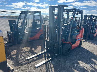 2021 UniCarriers AF50LP 4100 lb Carretilla Elevadora