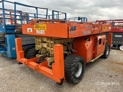 2017 JLG 3394RT 4x4 Dual Fuel Scissor Lift