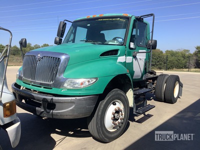 2007 International 4400 4x2 Cabina per trattore stradale 2 assi (Inoperable)