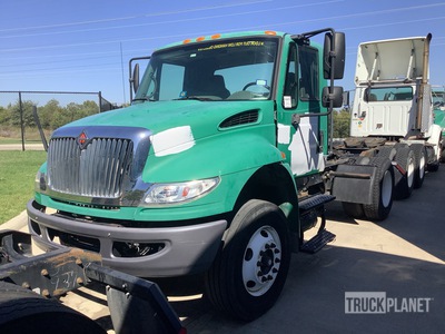 2007 International 4400 4x2 Cabina per trattore stradale 2 assi (Inoperable)