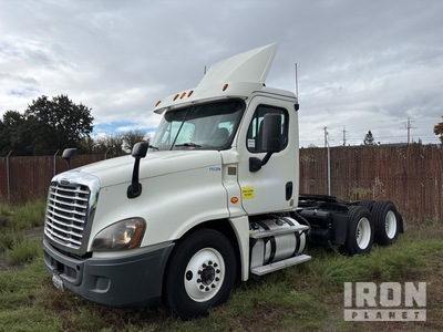 2015 Freightliner CAS113DC 6x4 Cabeza Tractora Cabina Corta