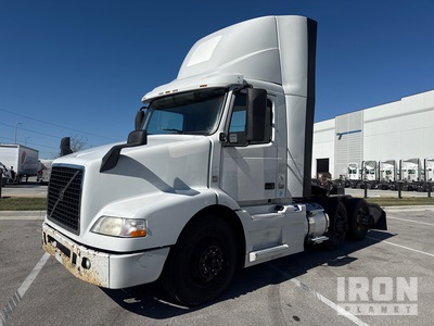 2017 Volvo VNM64T 6x4 Tracteur routier