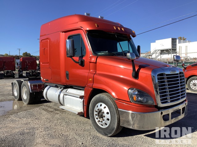 CAMIóN CAMAROTE 2016 FREIGHTLINER