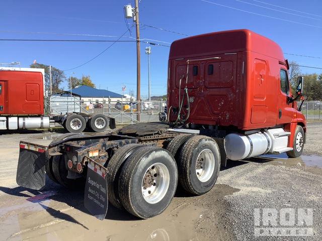 CAMIóN CAMAROTE 2017 FREIGHTLINER