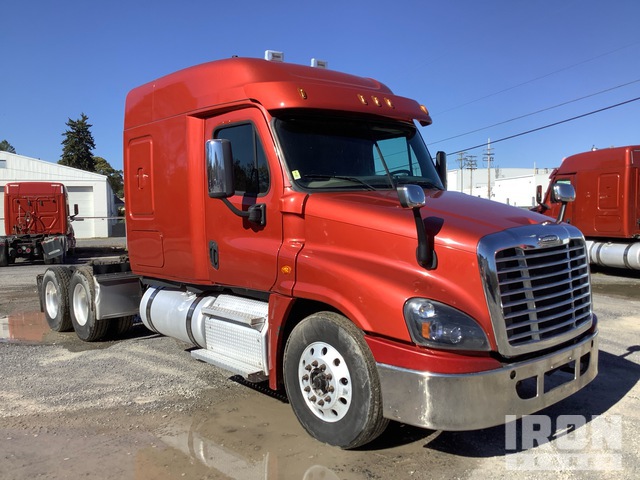 CAMIóN CAMAROTE 2017 FREIGHTLINER