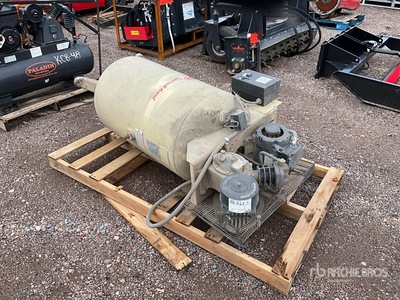 Ingersol Rand 14 cfm Skid-Mounted 80 gal コンプレッサー