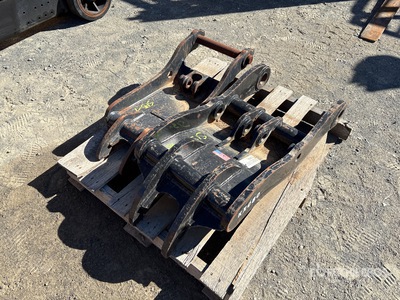 Quantity of (2) Kubota Excavator Thumb
