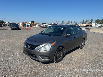 2015 Nissan Versa Automovil