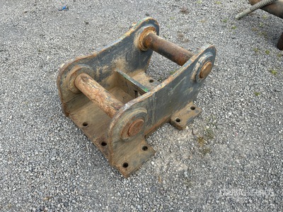 Excavator حامل اللتركيب