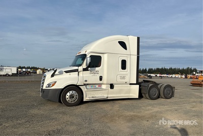 2019 Freightliner Cascadia 126 6x4 T/A Sleeper Truck Tractor