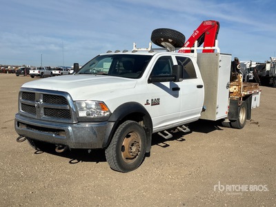 2017 Fassi F65B.0.24 6834 lb Knuckle Boom on 2017 Ram 5500 4x4 Crew Cab Camión Grúa